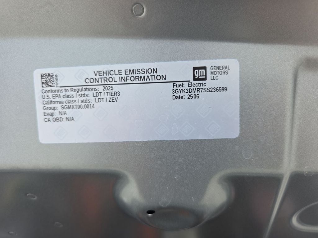 2025 Cadillac OPTIQ Luxury 2