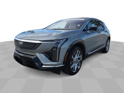 2025 Cadillac OPTIQ Luxury 2