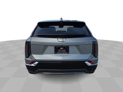 2025 Cadillac OPTIQ Luxury 2