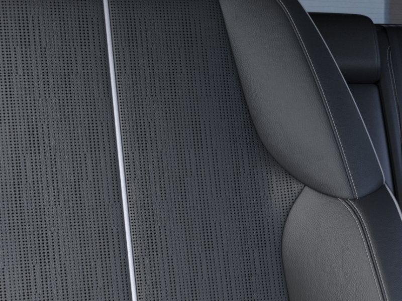 2025 Cadillac OPTIQ Luxury 2