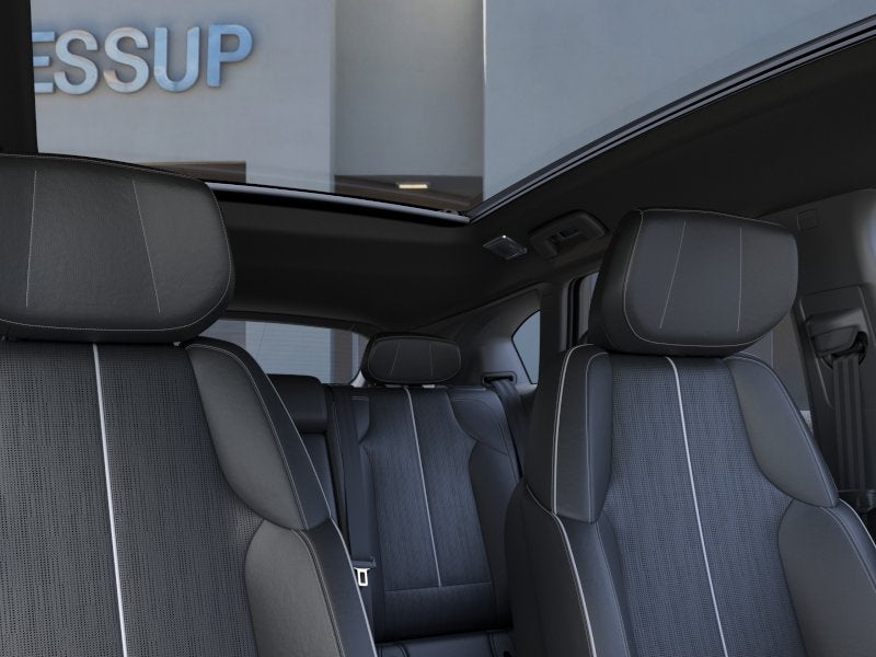 2025 Cadillac OPTIQ Luxury 2