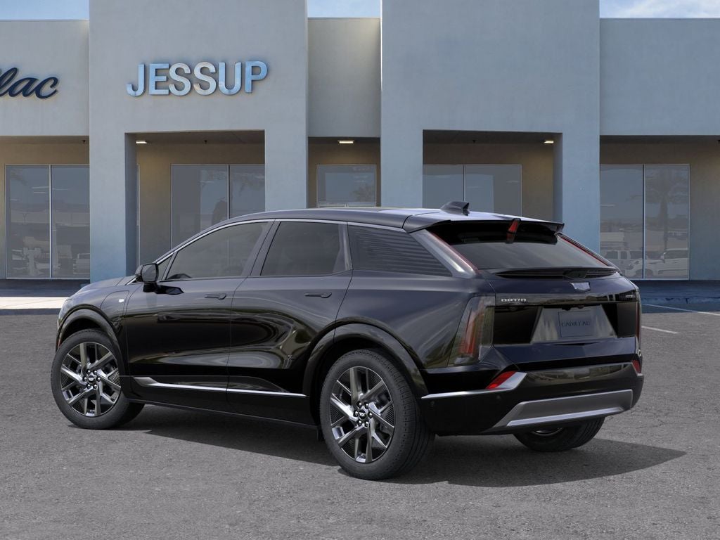 2025 Cadillac OPTIQ Luxury 2