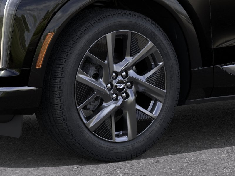 2025 Cadillac OPTIQ Luxury 2