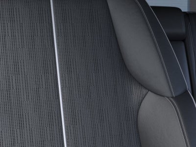 2025 Cadillac OPTIQ Luxury 2