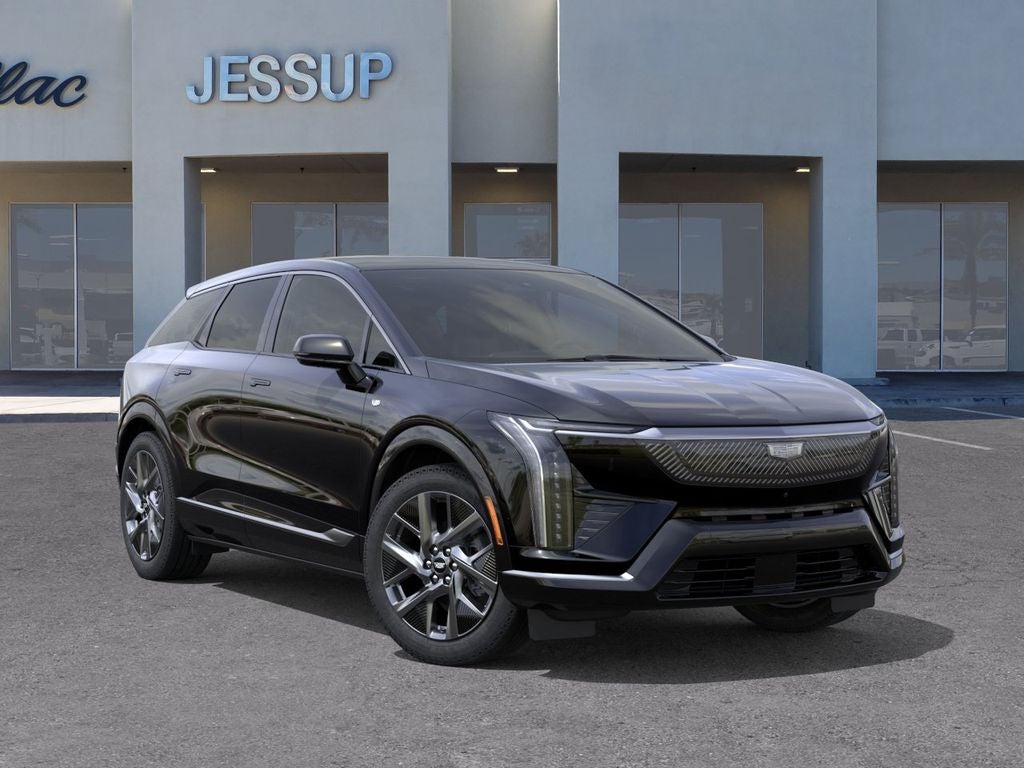 2025 Cadillac OPTIQ Luxury 2