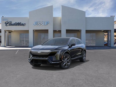 2025 Cadillac OPTIQ Luxury 2