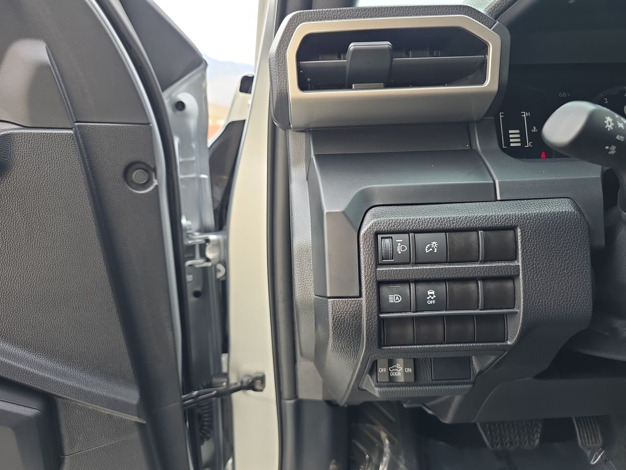 2025 Toyota Tacoma 2WD SR