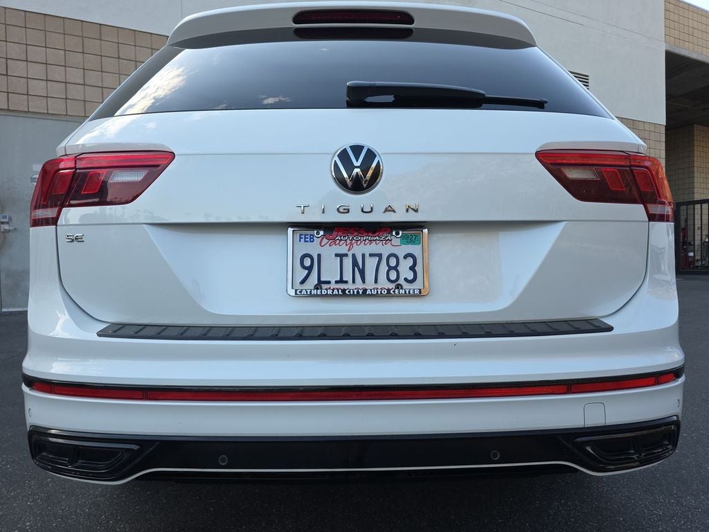 2023 Volkswagen Tiguan SE R-Line Black