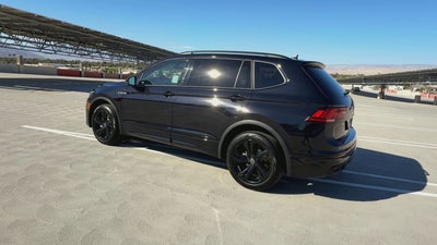 2024 Volkswagen Tiguan SE R-Line Black