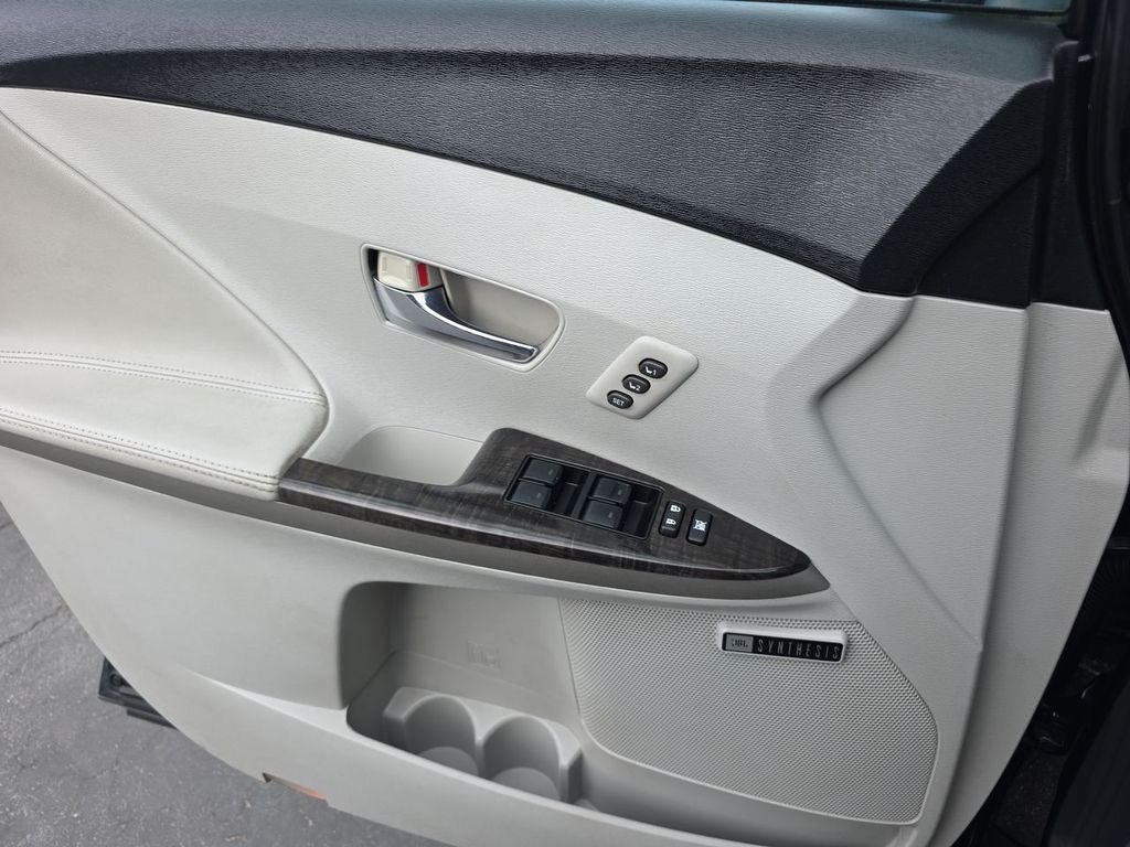 2015 Toyota Venza XLE