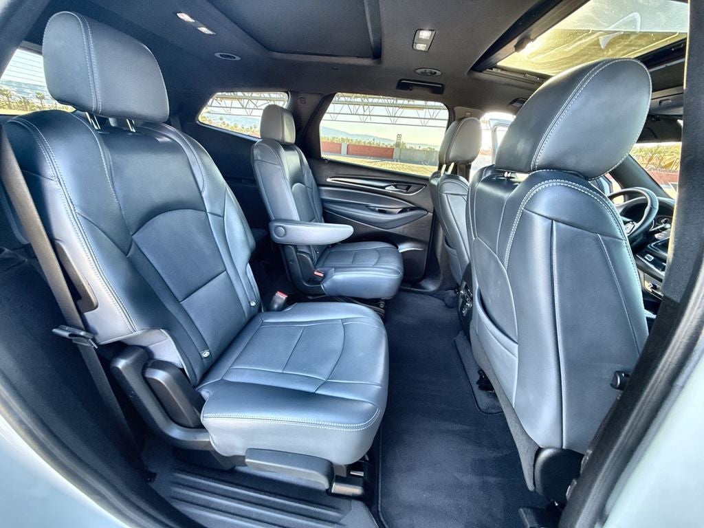 2022 Buick Enclave Essence