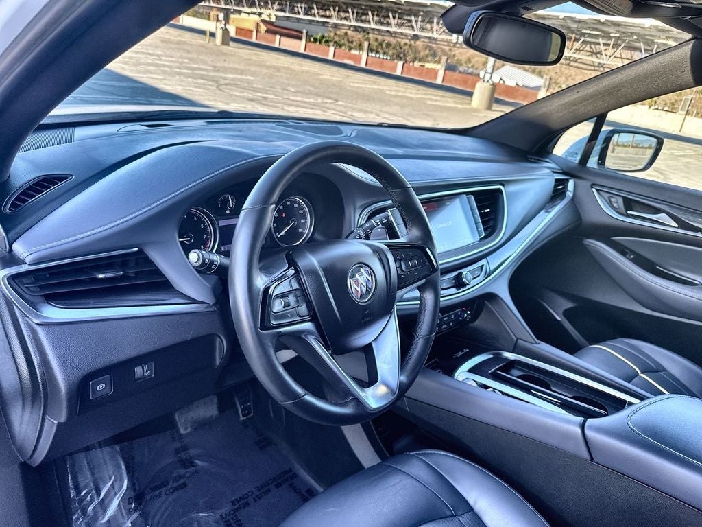 2022 Buick Enclave Essence