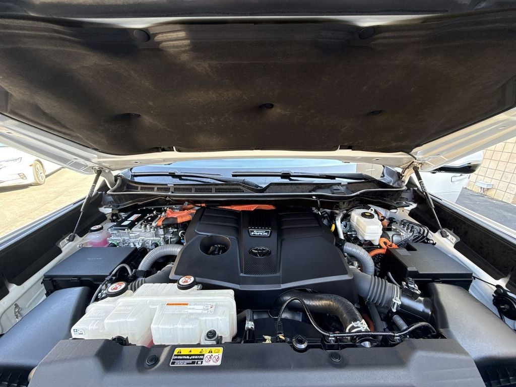 2023 Toyota Tundra Hybrid Platinum