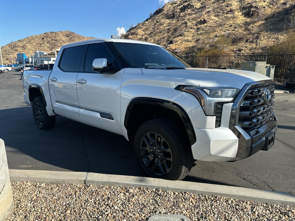 2023 Toyota Tundra Hybrid Platinum