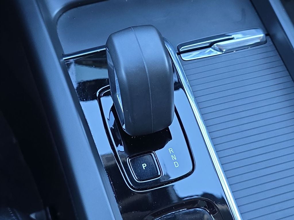 2024 Volvo S60 Core Dark Theme