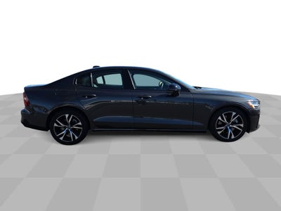 2024 Volvo S60 Core Dark Theme