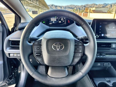 2025 Toyota Prius LE