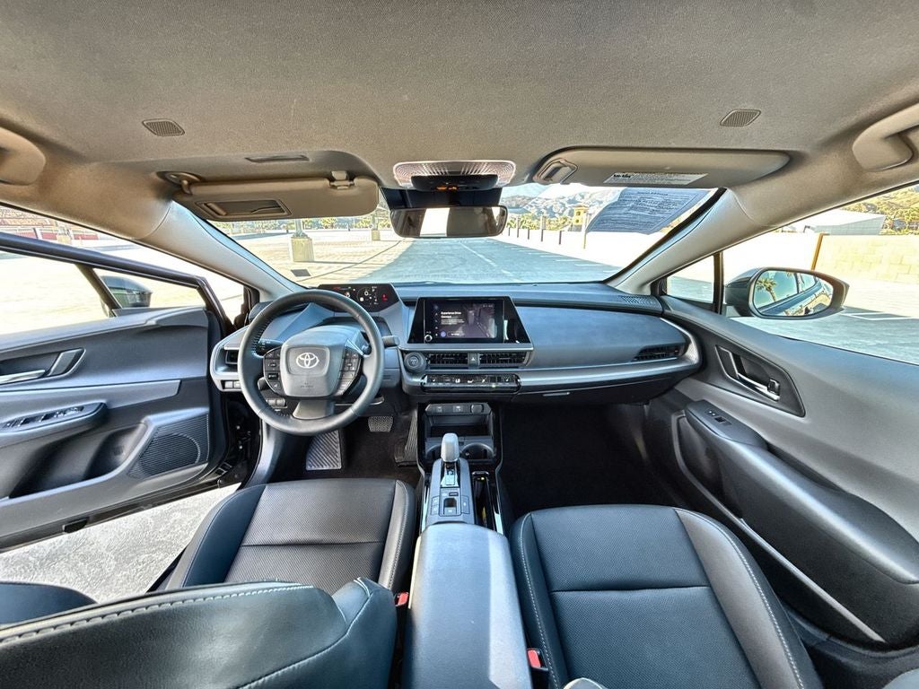 2025 Toyota Prius LE