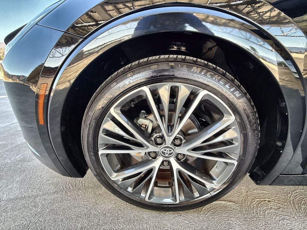 2025 Toyota Prius LE