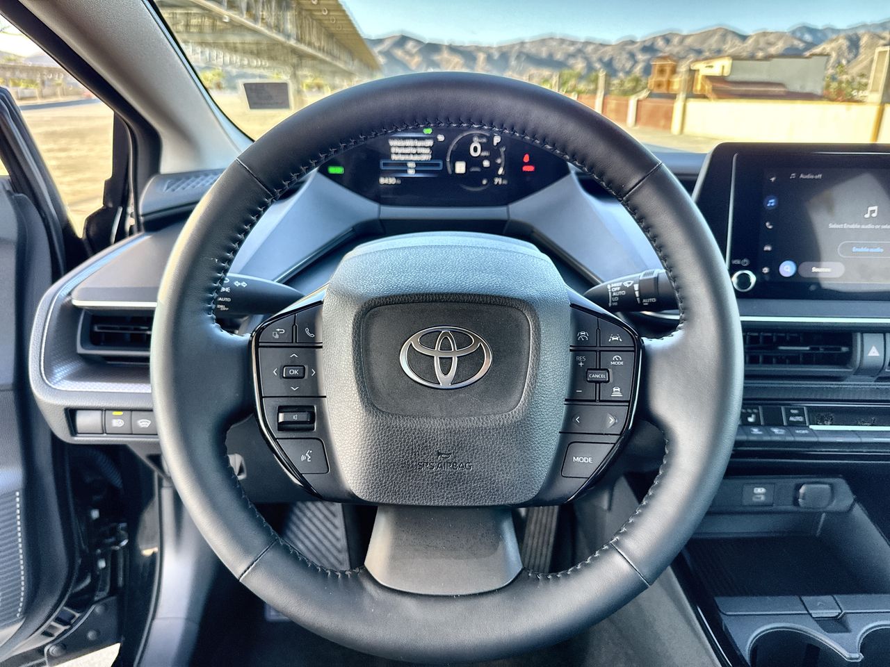 2025 Toyota Prius LE