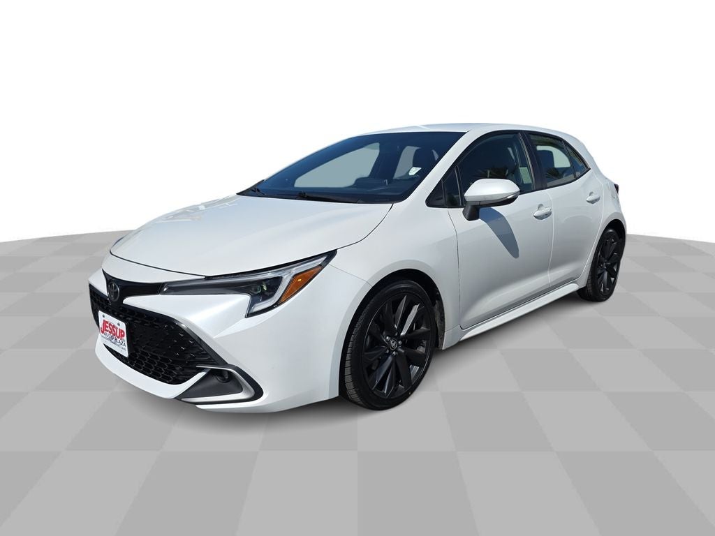 2023 Toyota Corolla Hatchback XSE