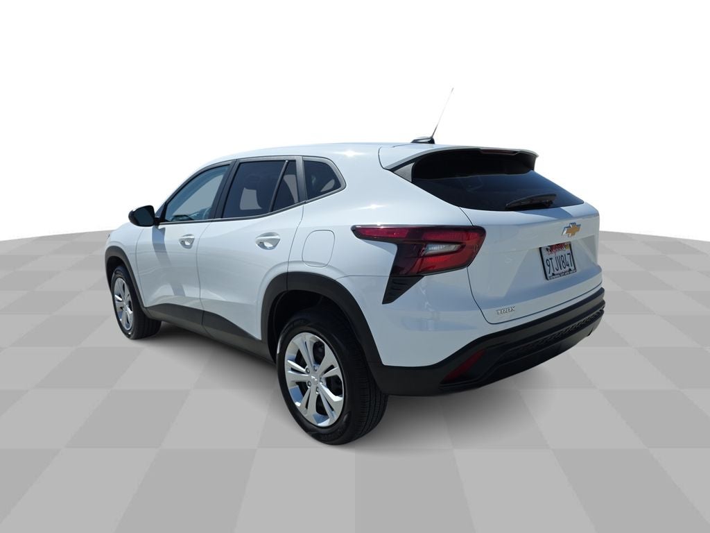2025 Chevrolet Trax LS