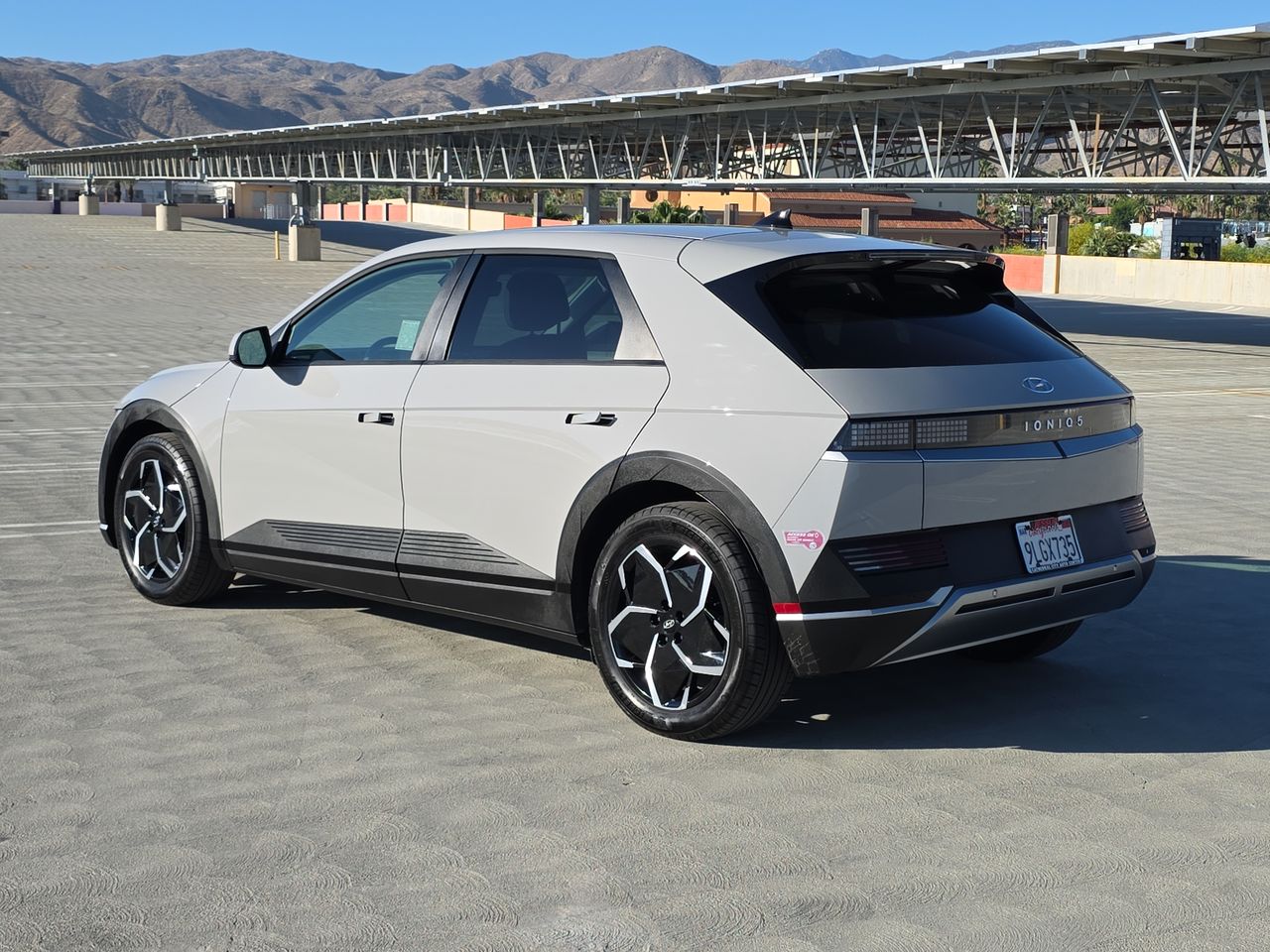 2024 Hyundai IONIQ 5 SE
