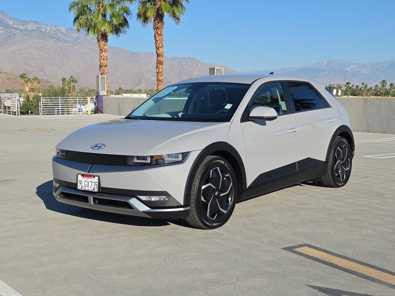 2024 Hyundai IONIQ 5 SE