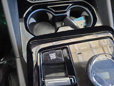 2025 BMW 5 Series 530i