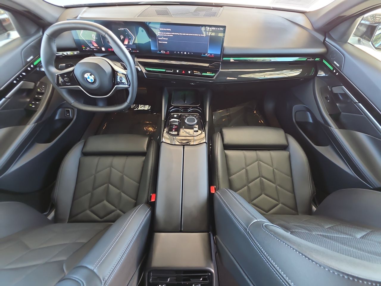 2025 BMW 5 Series 530i