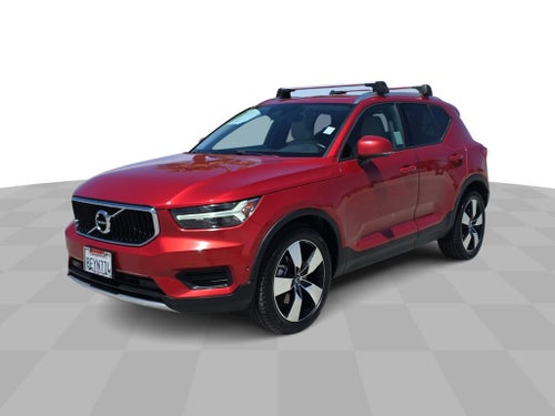 2019 Volvo XC40 T4 Momentum