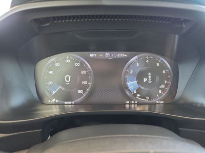 2019 Volvo XC40 T4 Momentum