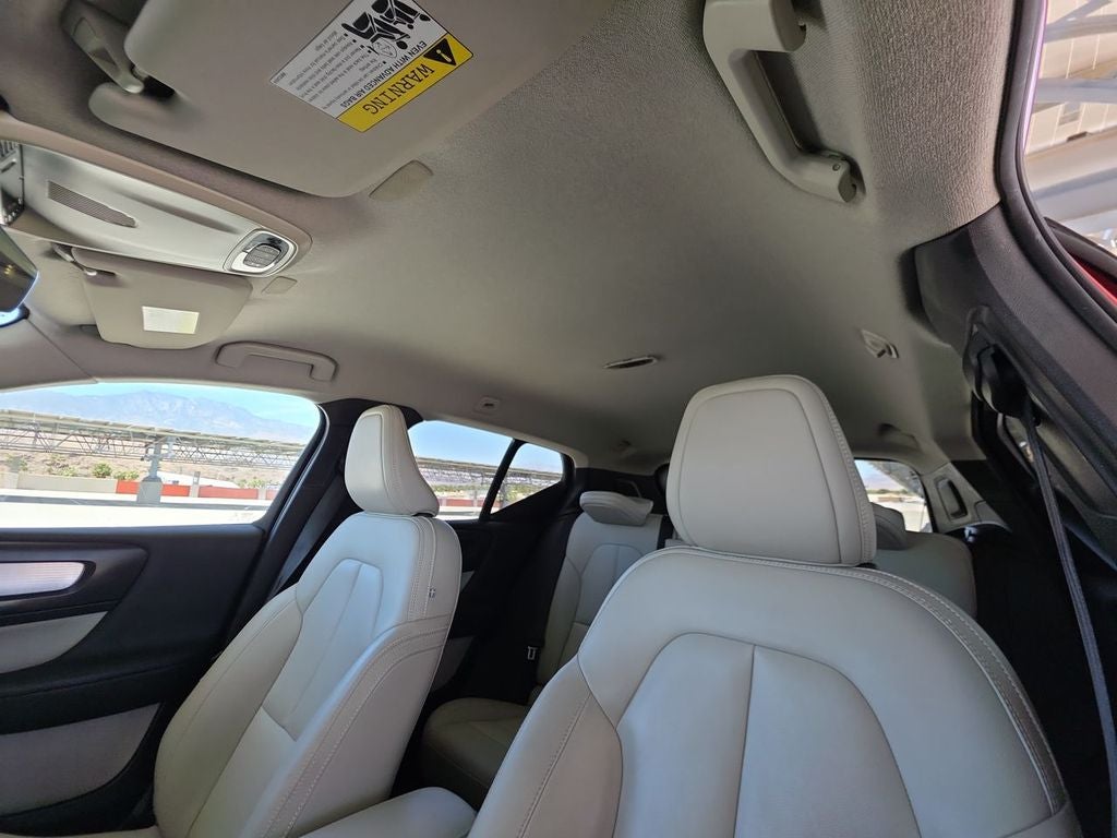 2019 Volvo XC40 T4 Momentum