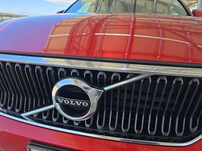 2019 Volvo XC40 T4 Momentum