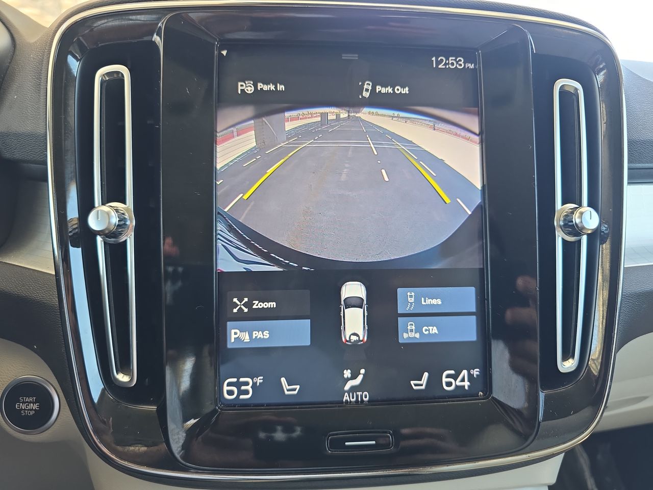 2019 Volvo XC40 Momentum