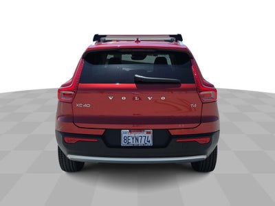 2019 Volvo XC40 T4 Momentum