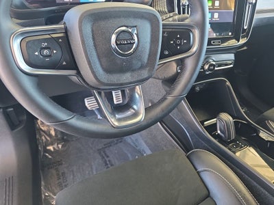 2022 Volvo XC40 Recharge Pure Electric P8 Twin Plus