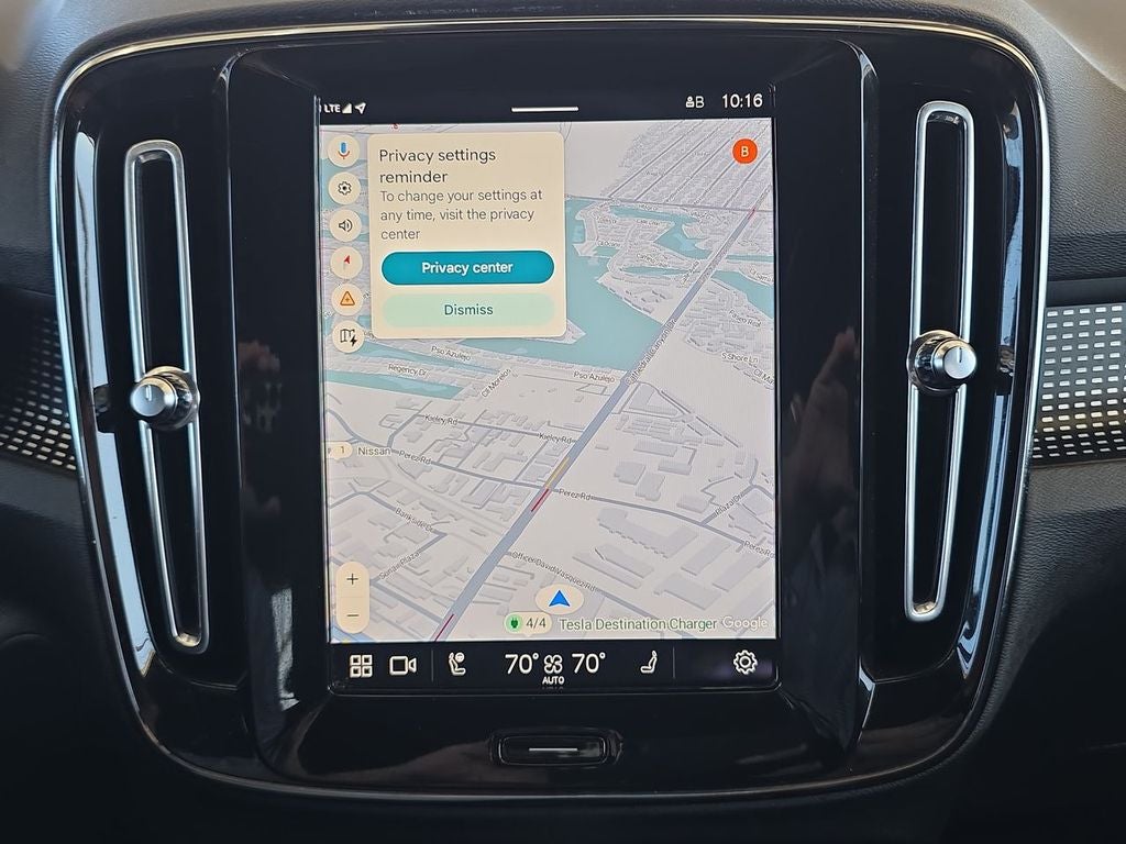 2022 Volvo XC40 Recharge Pure Electric P8 Twin Plus