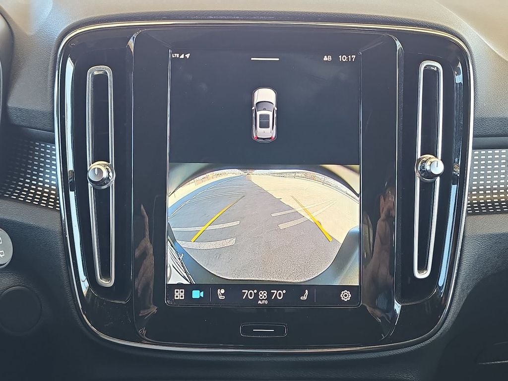 2022 Volvo XC40 Recharge Pure Electric P8 Twin Plus