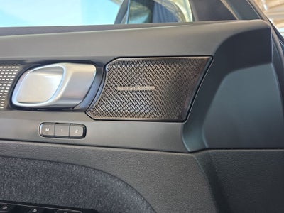 2022 Volvo XC40 Recharge Pure Electric P8 Twin Plus